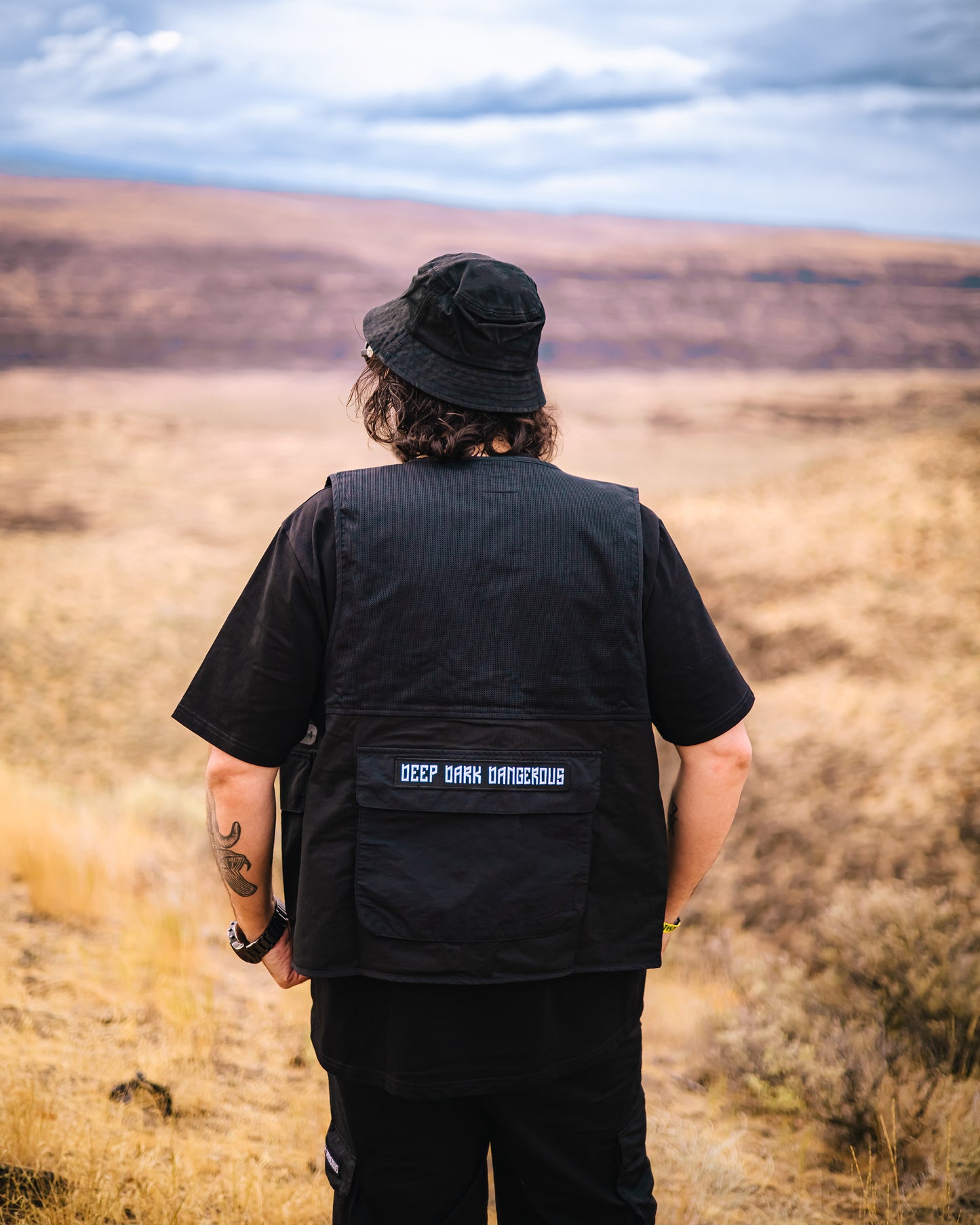 BLACK TECH VEST