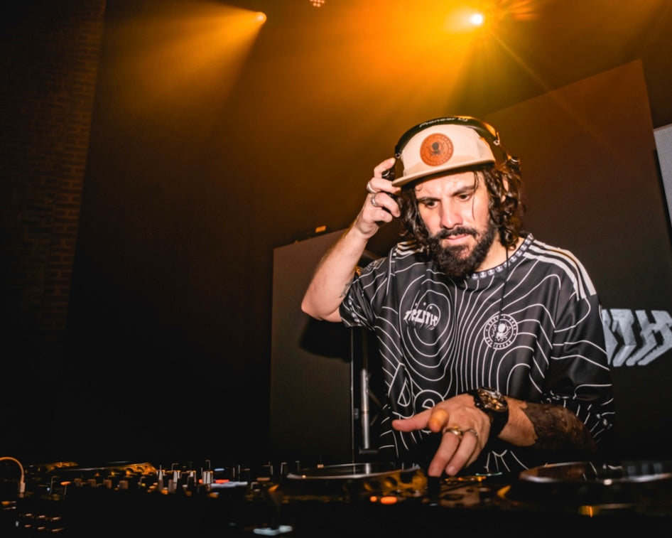 BEIGE LEATHER PATCH FIVE PANEL