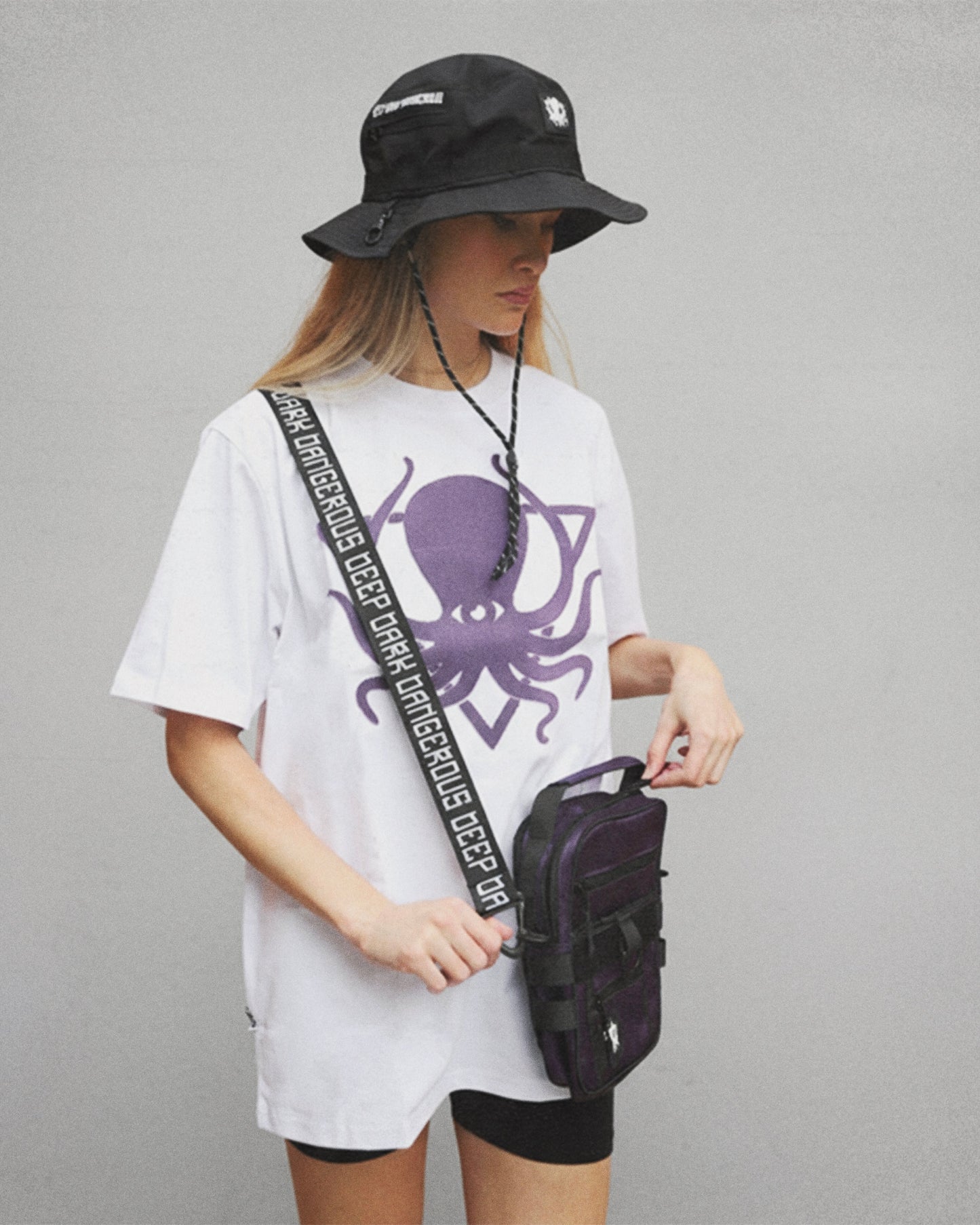 DDD SCHWARZES T-SHIRT