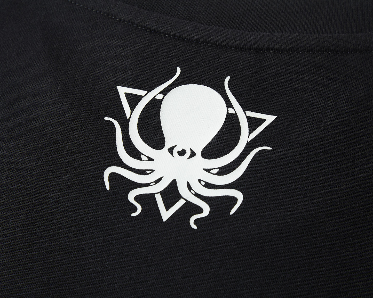 DDD SCHWARZES T-SHIRT