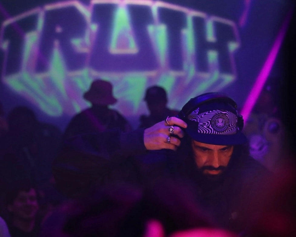 TRIPWAVE PURPLE FIVE PANEL – DEEP DARK AND DANGEROUS