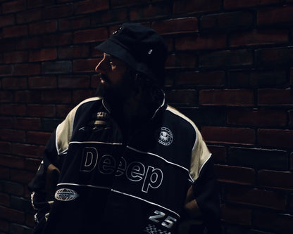 DDD BLACK EMBLEM BUCKET HAT