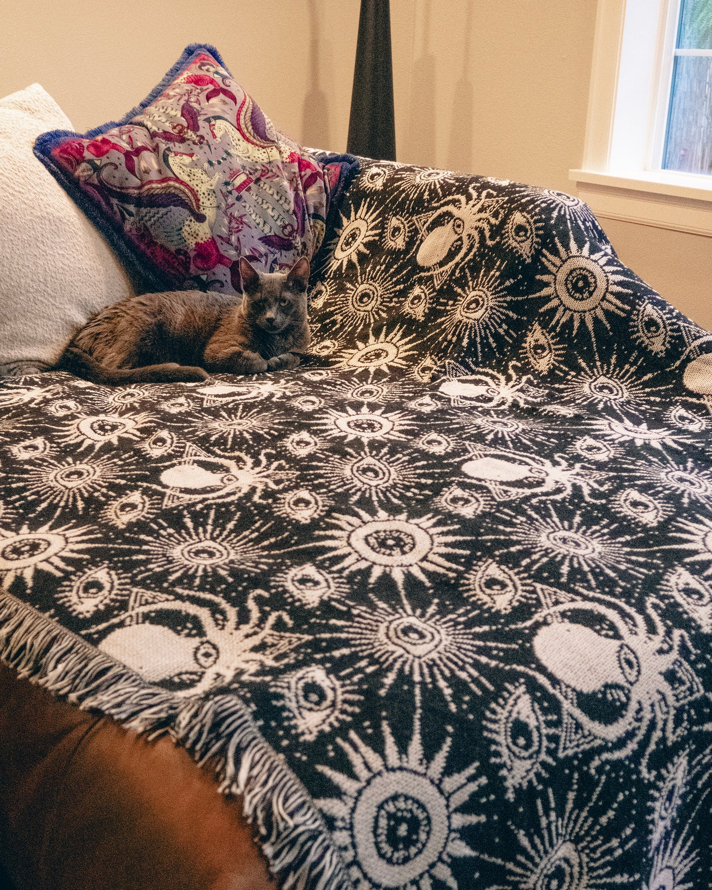 SPLIT FACE JACQUARD THROW BLANKET