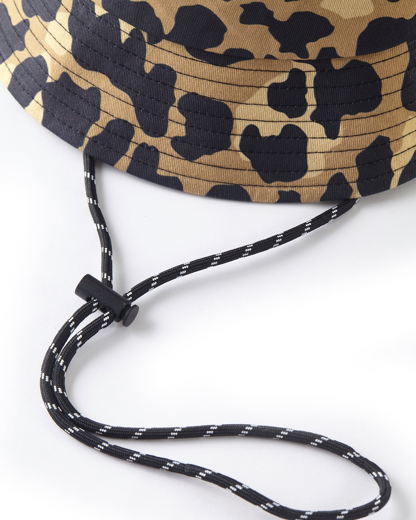 LEOPARD CAMO BUCKET HAT
