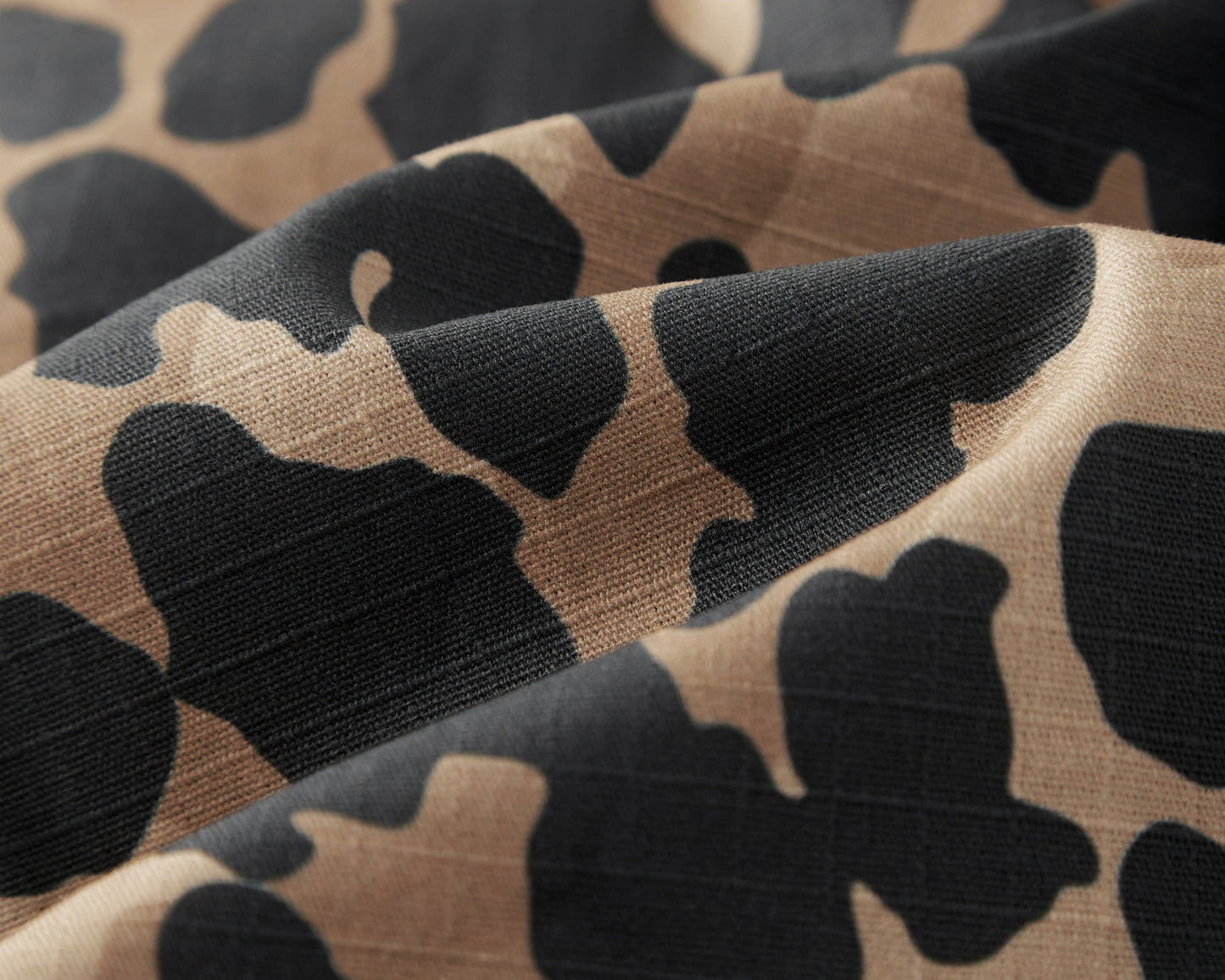 LEOPARD CAMO TECH VEST