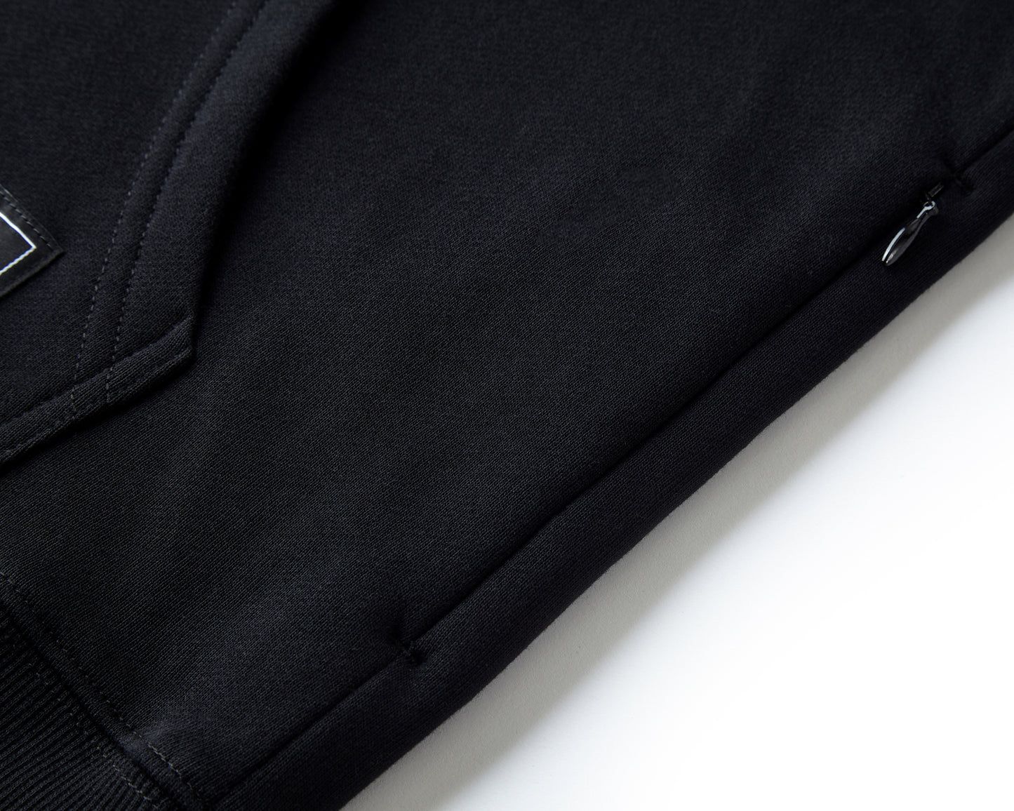 WORLDWIDE PULLOVER HOODIE