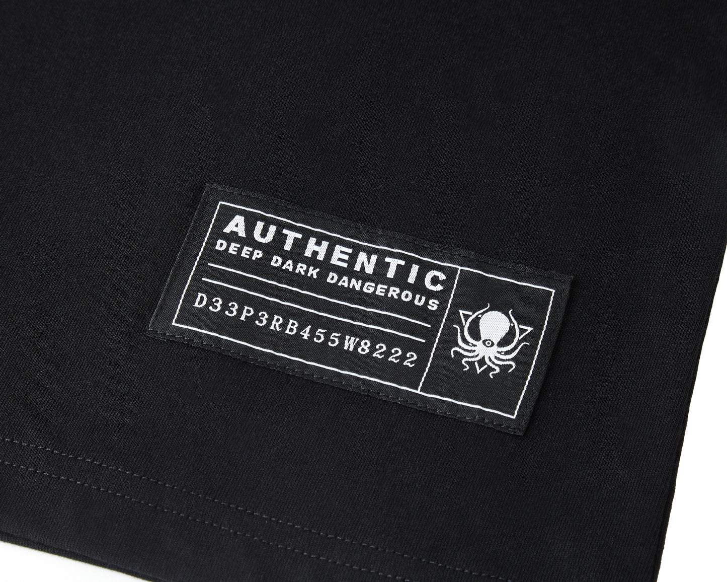 DDD SCHWARZES T-SHIRT