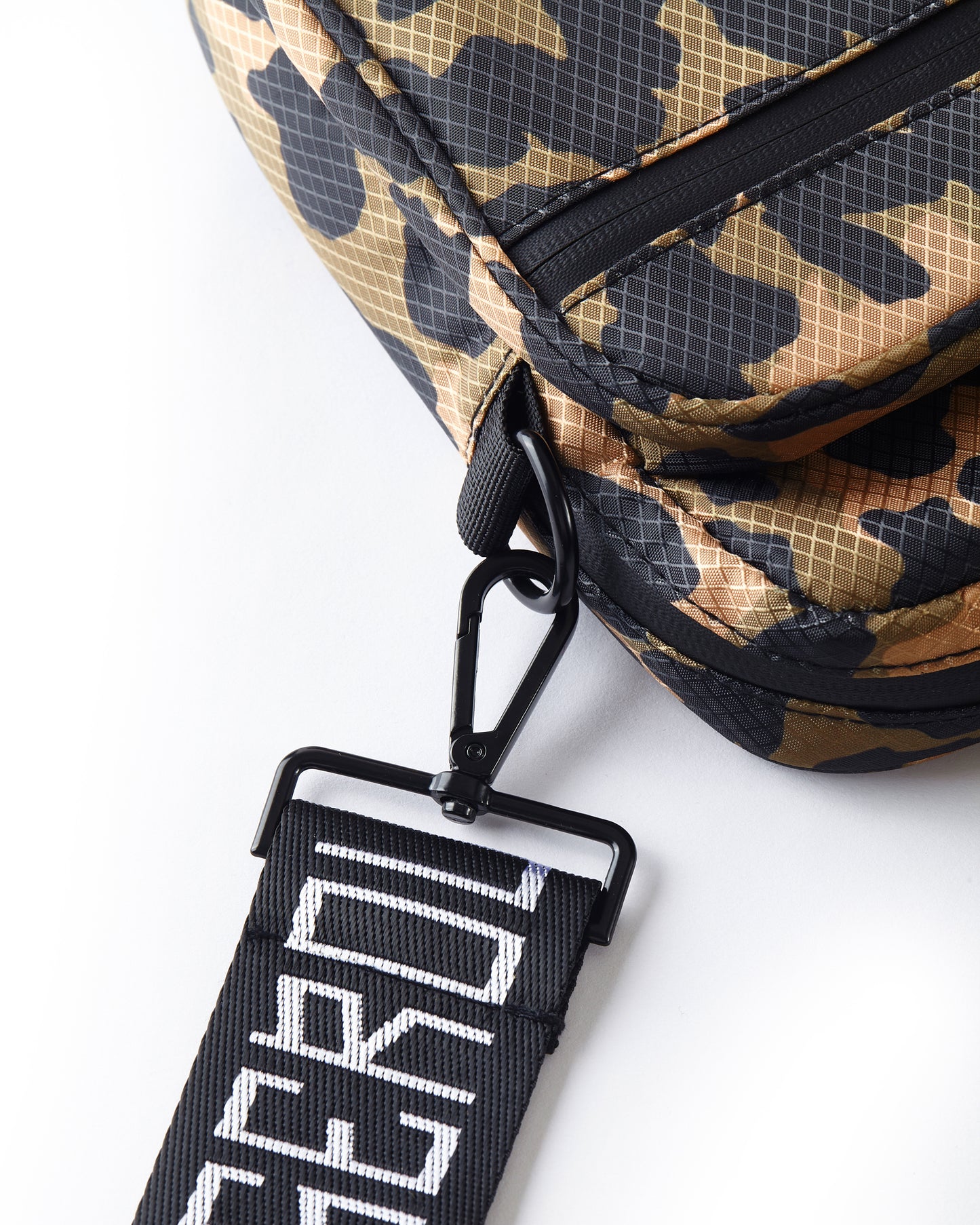 LEOPARD CAMO DIAMOND RIPSTOP SLING BAG