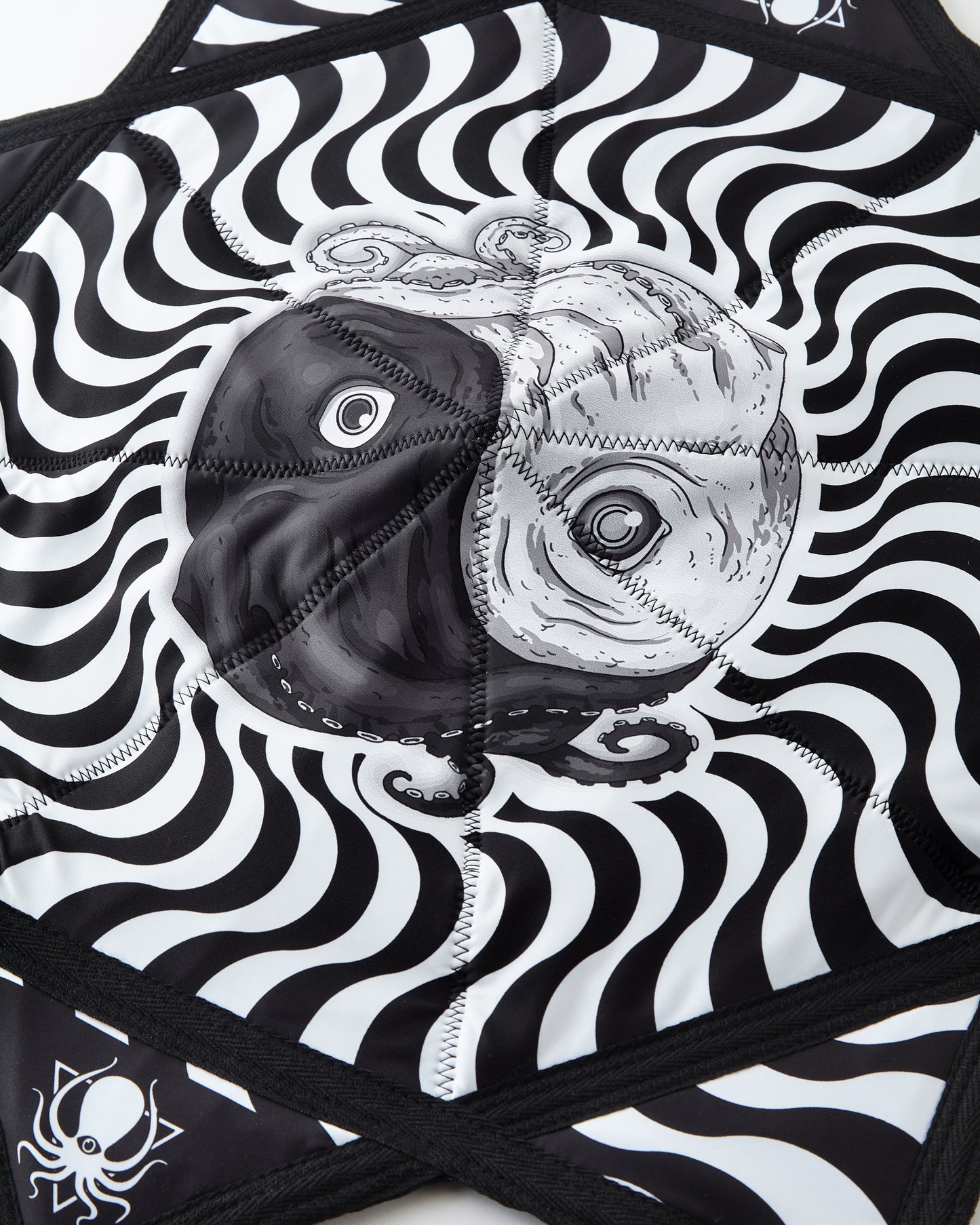 YIN YANG REVERSIBLE FLOWSTAR