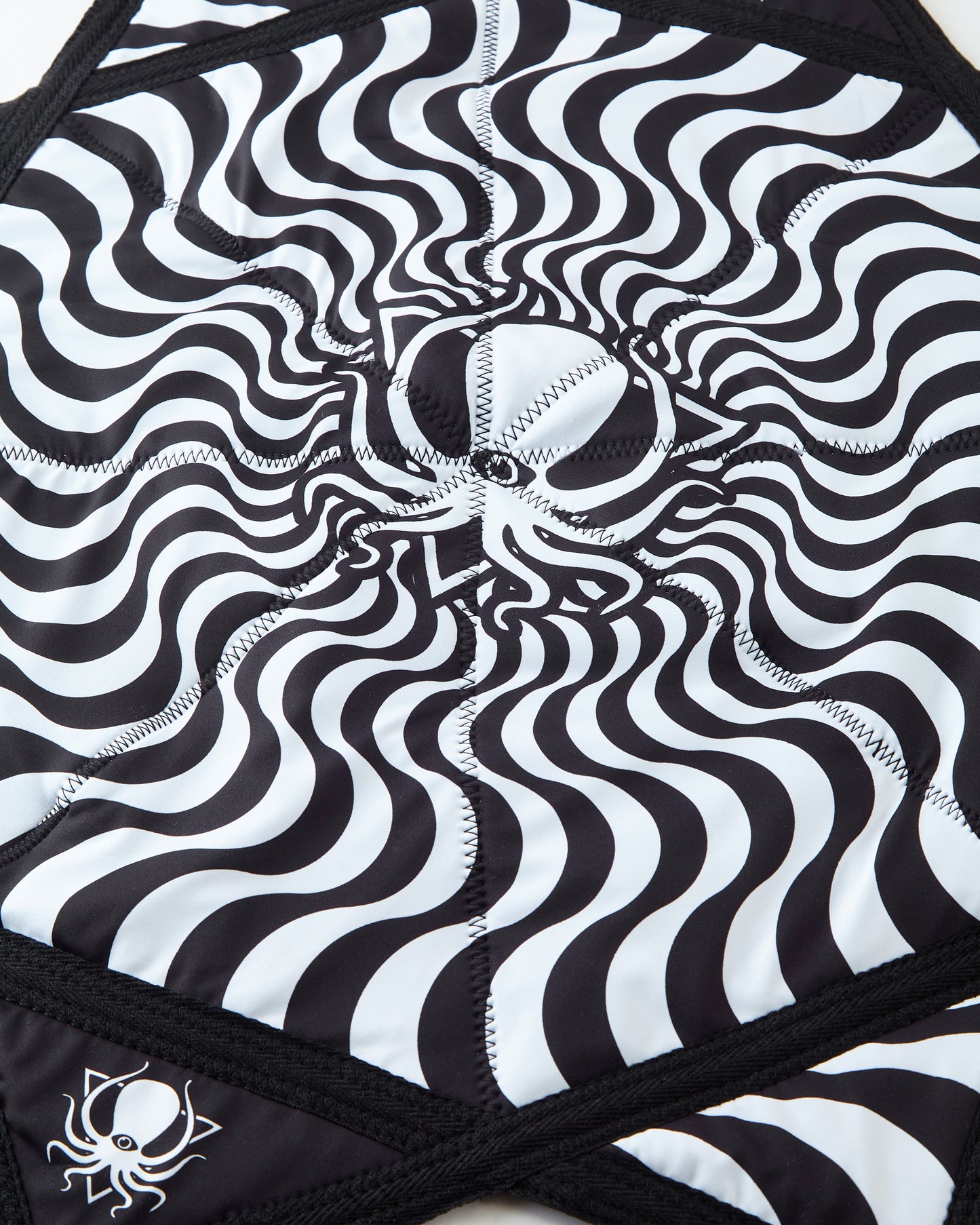 YIN YANG REVERSIBLE FLOWSTAR