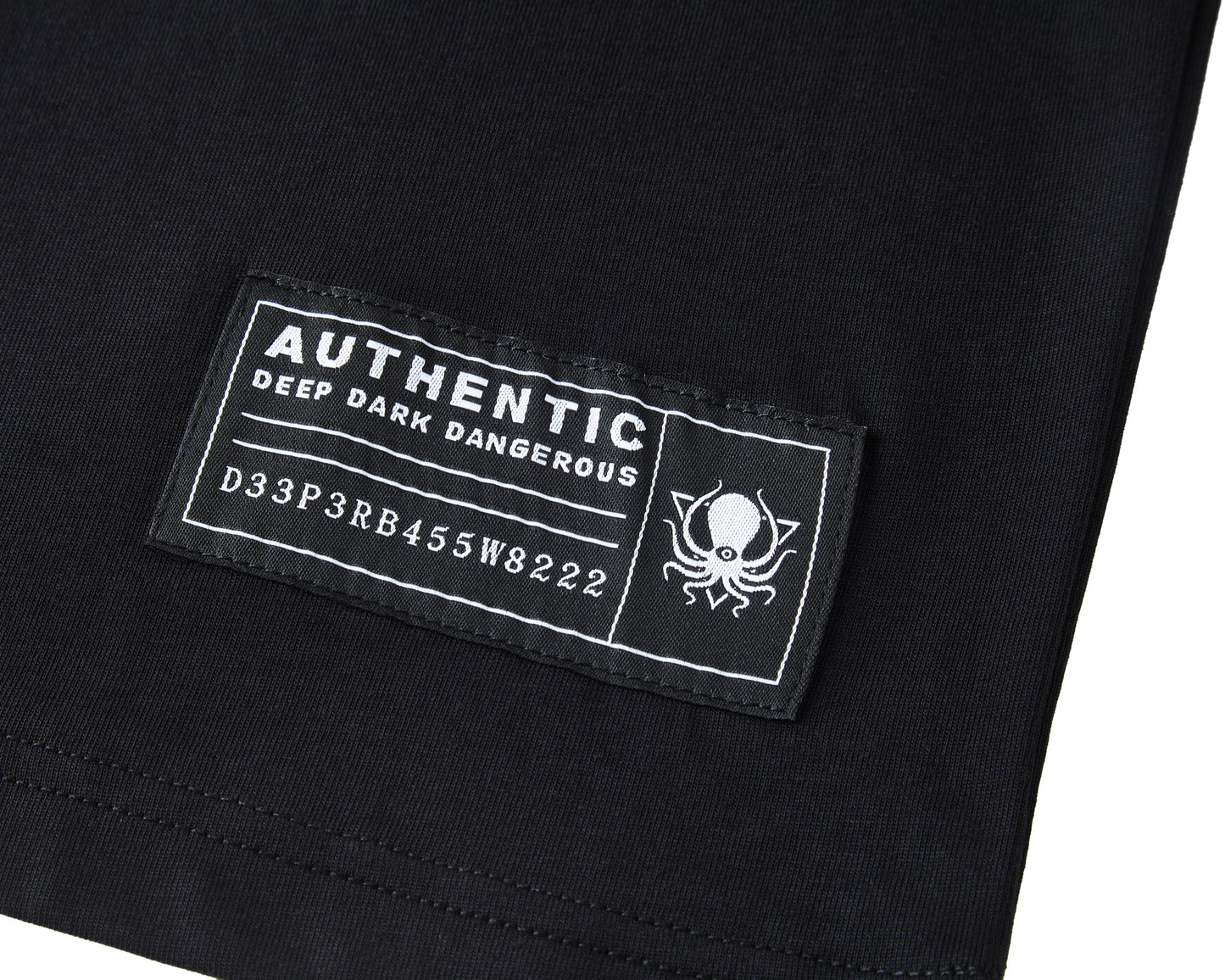 DDD SCHWARZES T-SHIRT