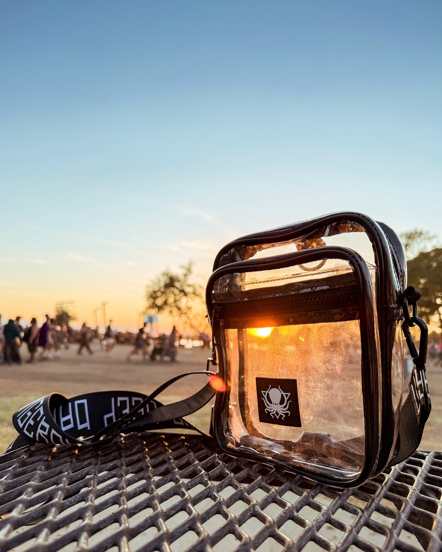 HANDTASCHE, UMHÄNGETASCHE